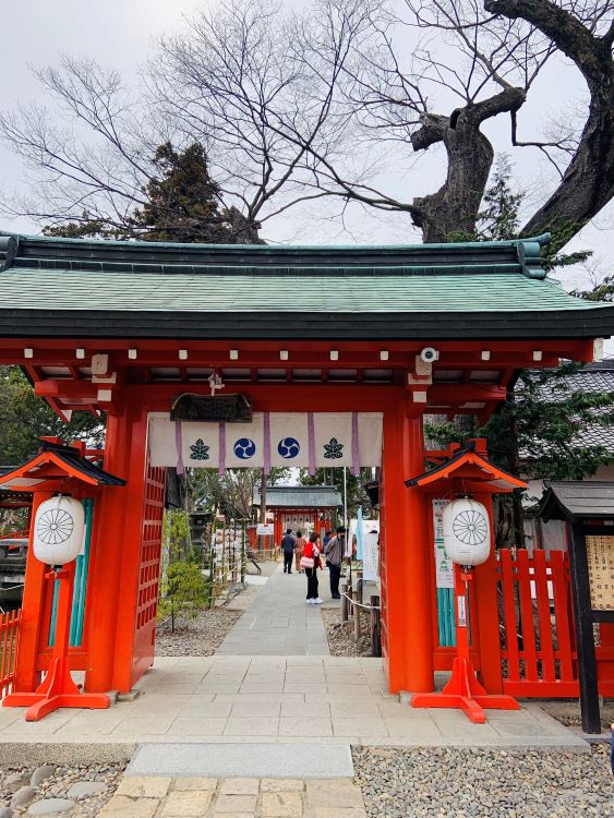 生島足島神社