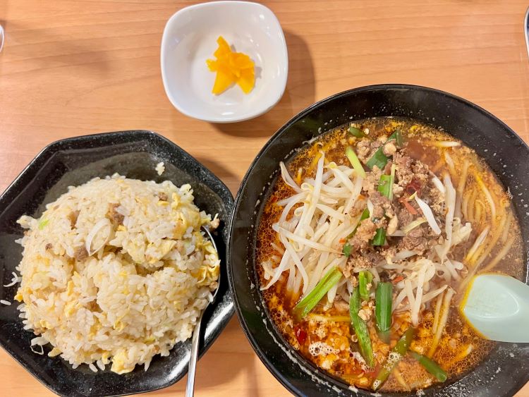 華龍飯店 MEGAドン・キホーテ長野店