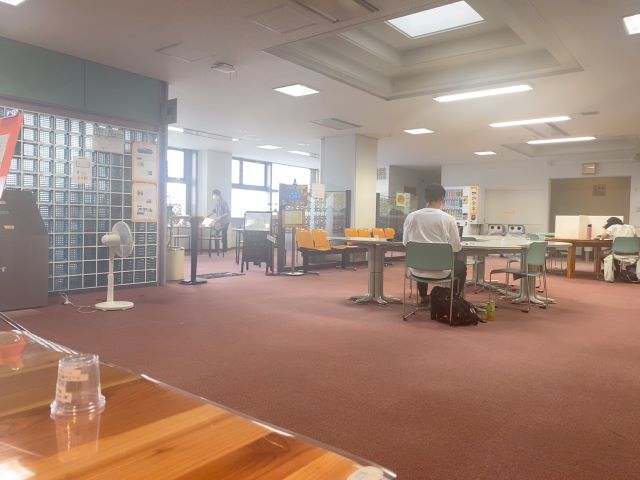 松本市中央図書館