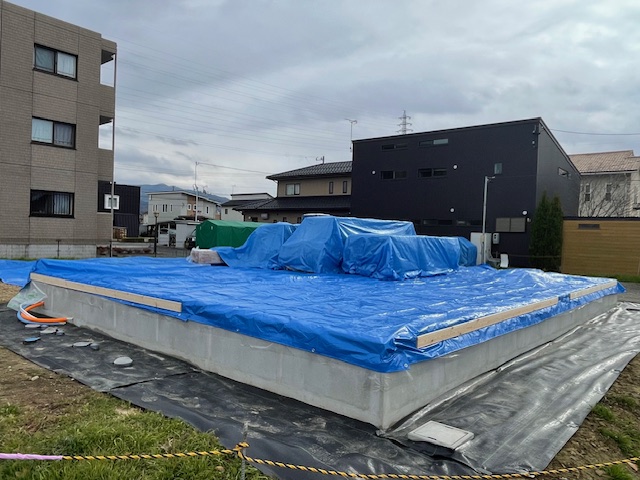 長野市篠ノ井土台敷き