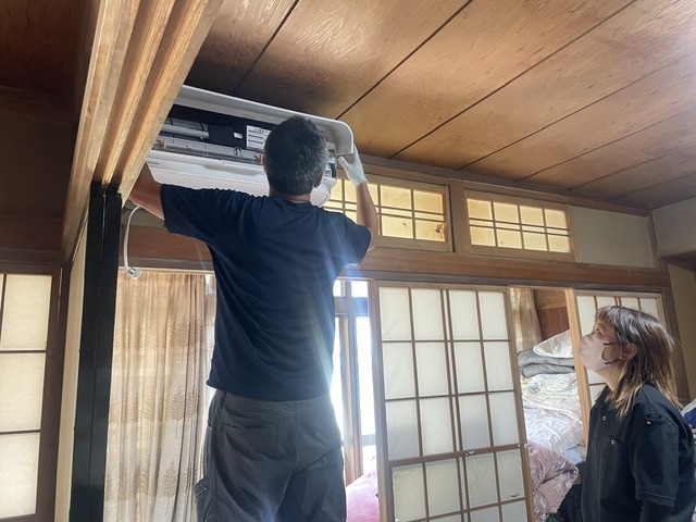 エアコンの移設工事